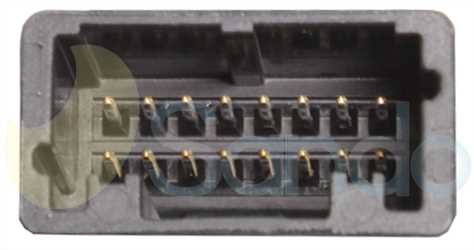 SCS71008 PLUG NISSAN Type 12V 