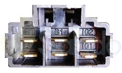 SLO77B07 PLUG GM Type 12V 